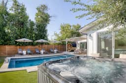 Wellness Retreat 5BR Villa w/ Pool, Sauna, hot tub - Image 5