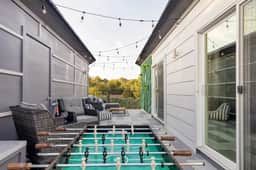 Luxury East Austin 6BR | Pool, Hot Tub, Roofdeck - Image 2