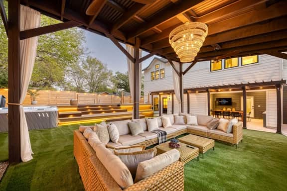 7BR Estate, Heated Pool, Hot Tub, Cabana Theater - Image 4